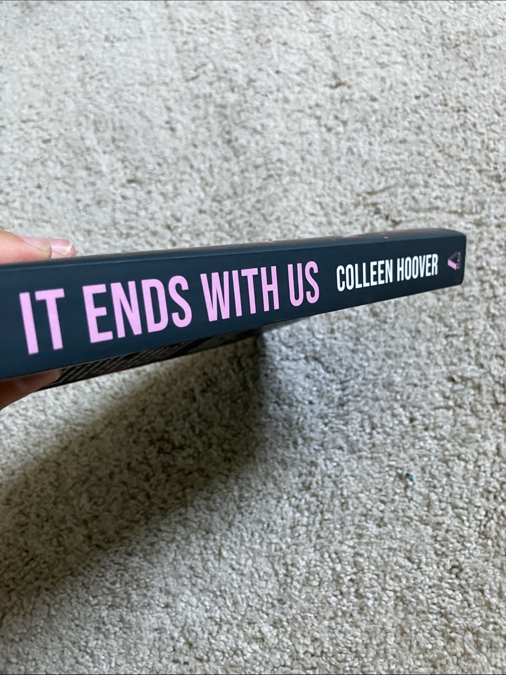 Colleen Hoover It Ends With Us Paperback Blake Lively Cover - Picture 4 of 4